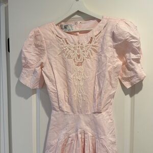 Vintage ramie lace cotton shoulder pad Nancy Johnson Elegant Pink Lace Dress